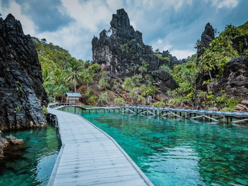 neomi-misool-14-of-46-1024x683-1-e1672294541756-pzv3qrn6xxuza55aan453lgoj12mn7edg95azivm28